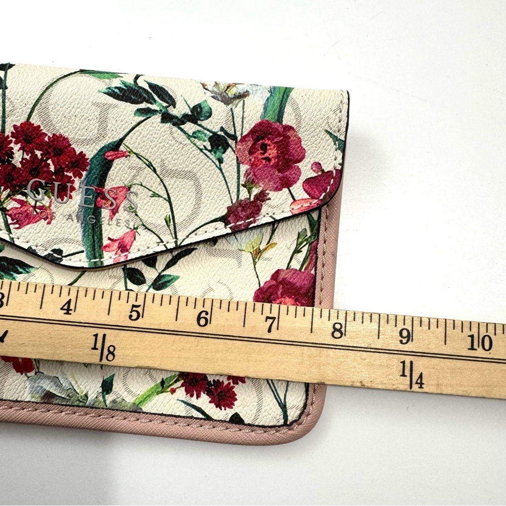Guess Floral Wristlet Clutch Wallet Cream Tan Floral Simple Cute Minimalistic - Picture 5 of 6